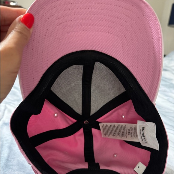 Authentic Burberry - Picture 8 of 9